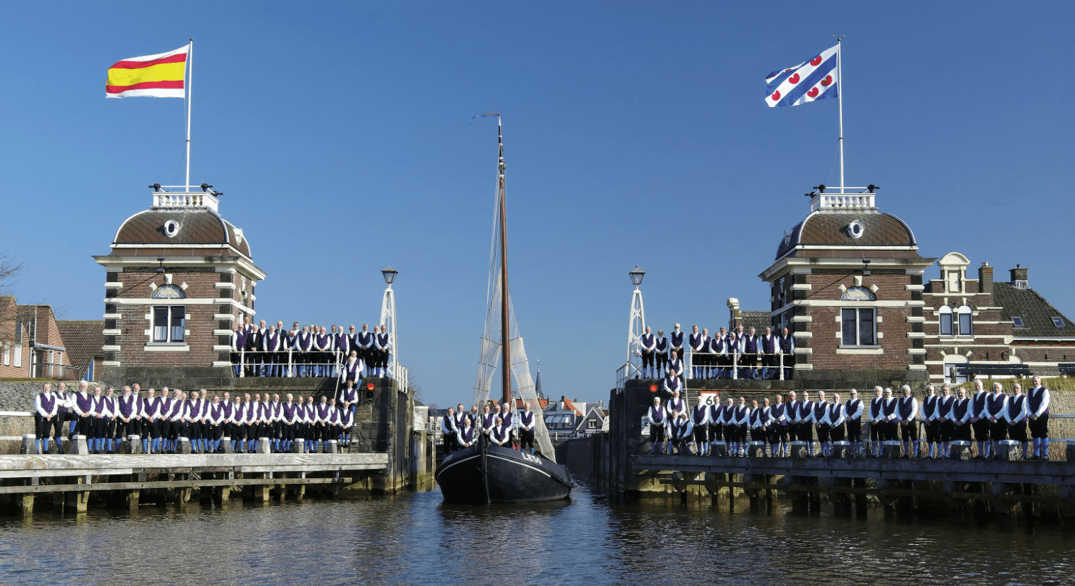 Lemster Mannenkoor en dominee Jelle de Kok